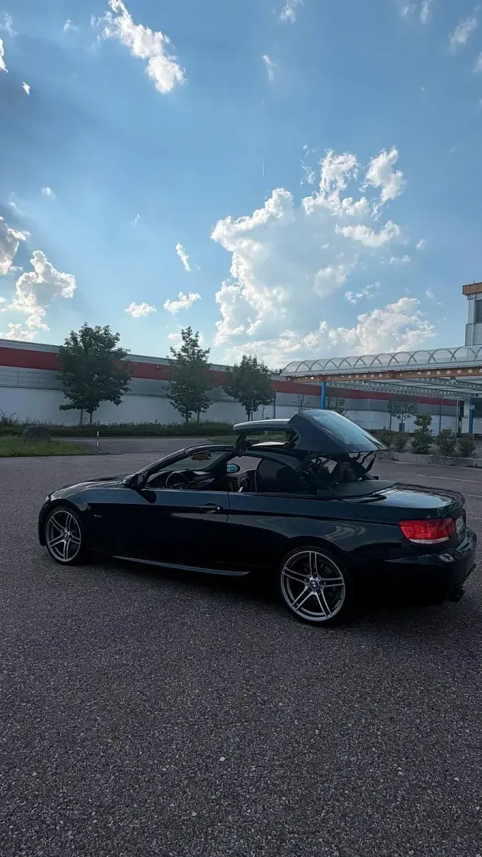 Gebraucht BMW 325 Cabriolet Performance 218 PS (160 kW) 2008 Schwarz Cabrio