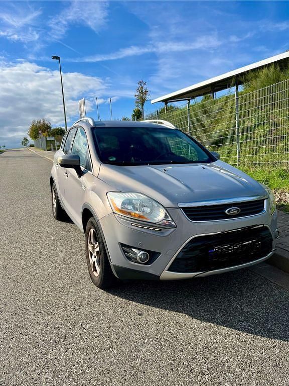 Grau Gebraucht 2011 Ford Kuga Titanium SUV | 4.350 € (Superpreis) - Bild 1/4