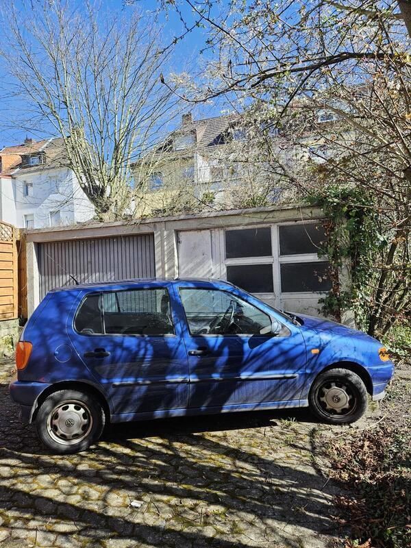 Blau Gebraucht 1999 VW Polo Kleinwagen | 550 € - Bild 1/4