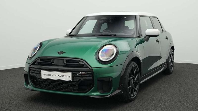 Grün Gebraucht 2024 Mini John Cooper Works Kleinwagen | 32.562 € (Fairer Preis) - Bild 1/4
