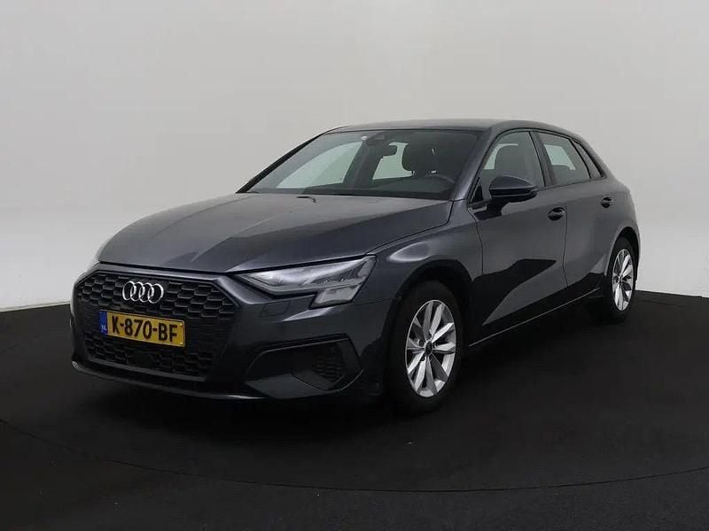 Gebraucht Audi A3 110 PS (80 kW) 2020 Grau Limousine