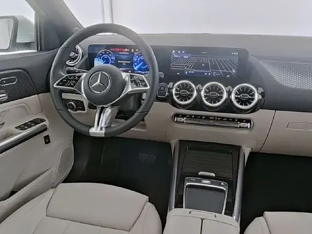 Gebraucht Mercedes EQA250 139 kW (190 PS) 2025 SUV