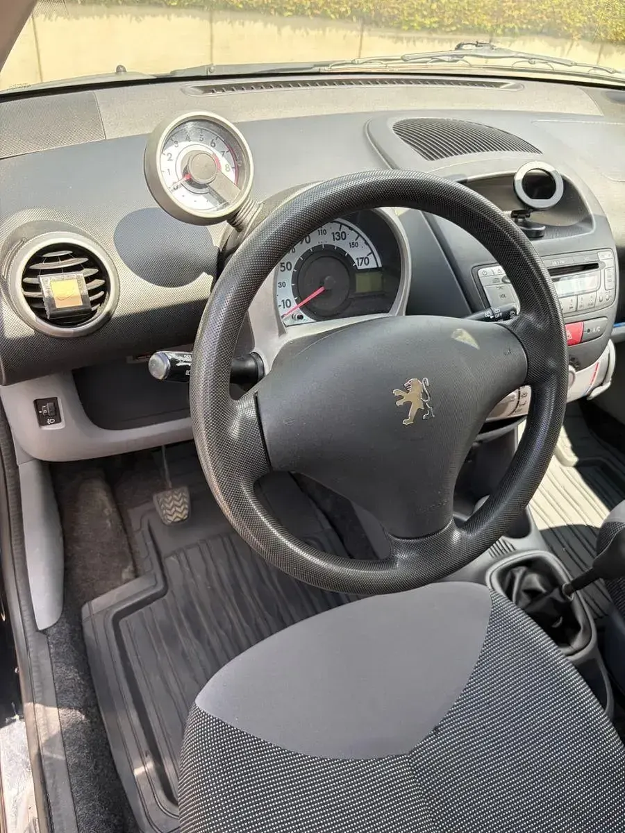 Gebraucht Peugeot 107 Filou 68 PS (50 kW) 2007 Schwarz Kleinwagen