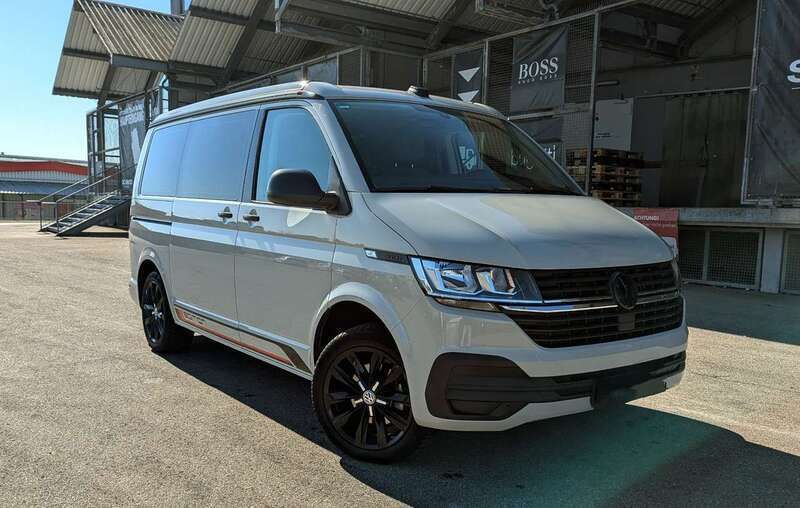 Grau Gebraucht 2024 VW T6.1 Coast Van | 59.500 € - Bild 1/4