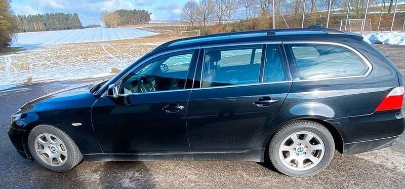 Schwarz Gebraucht 2010 BMW 525 Exclusive Kombi | 7.999 € (Fairer Preis) - Bild 1/4