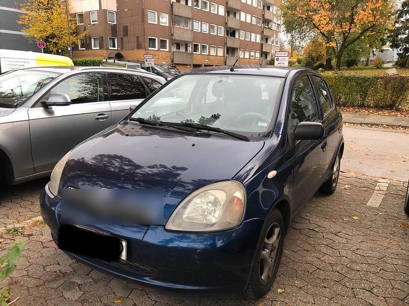 Blau Gebraucht 2002 Toyota Yaris Kleinwagen | 2.500 € (Fairer Preis) - Bild 1/4