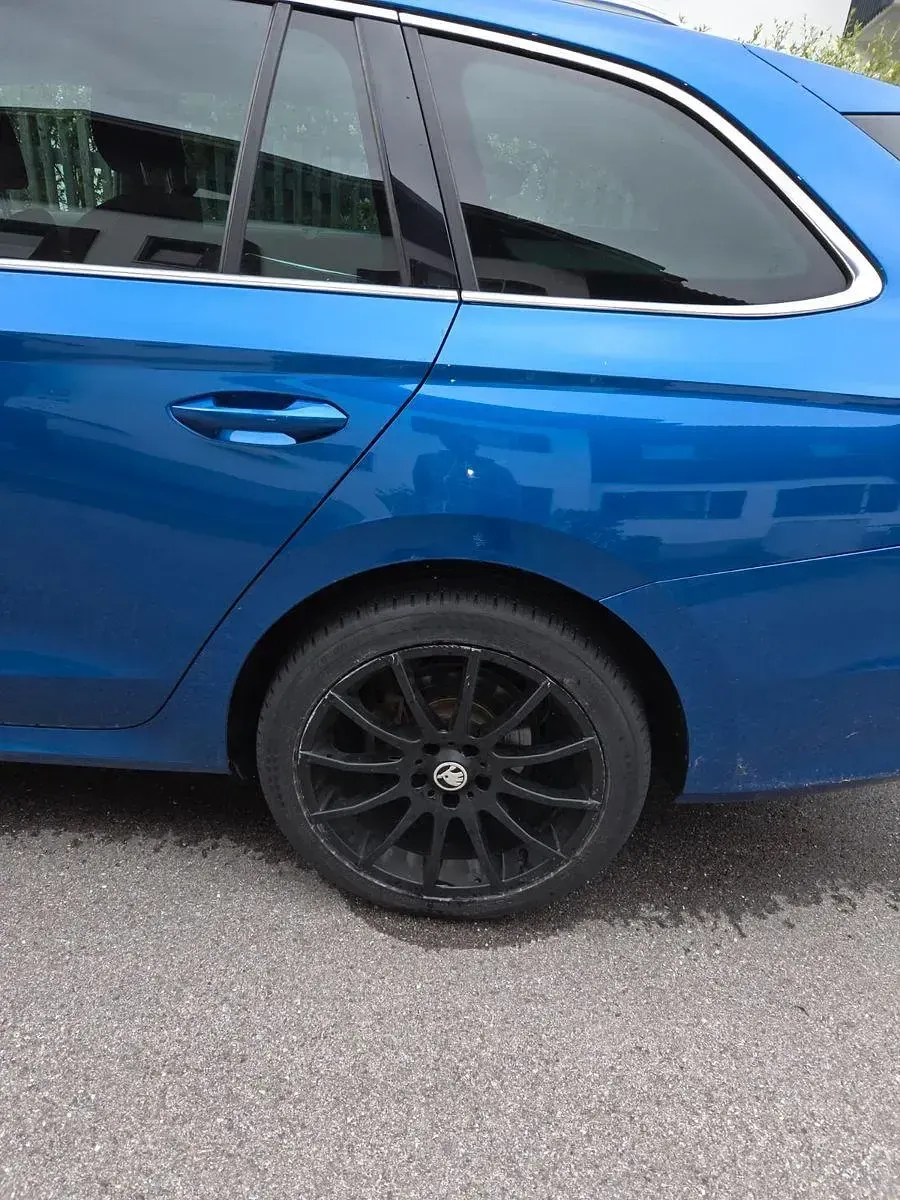Gebraucht Skoda Octavia Ambition 204 PS (150 kW) 2021 Blau Kombi