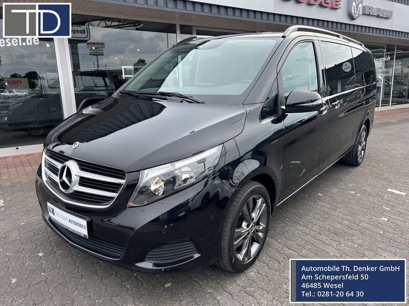 Black metallic Gebraucht 2018 Mercedes V250 Van / Kleinbus | 41.850 € (Superpreis) - Bild 1/4