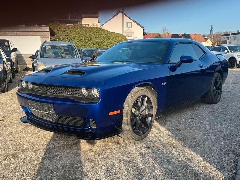 Second-hand Dodge Challenger 309 CP (227 kW) 2019 Albastru Coupe
