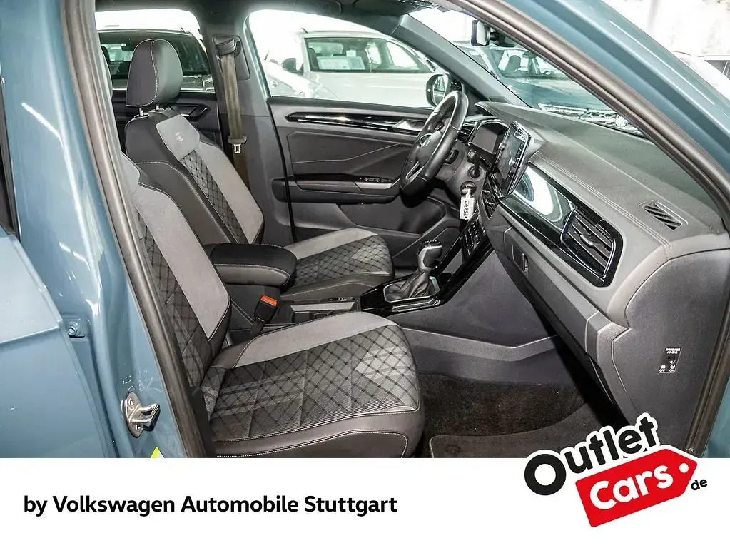 Second-hand VW T-Roc R-line 150 CP (110 kW) 2023 Albastru SUV