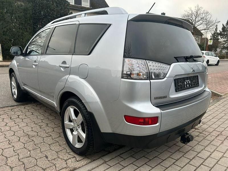 Gebraucht Mitsubishi Outlander Invite 140 PS (102 kW) 2010 Grau SUV