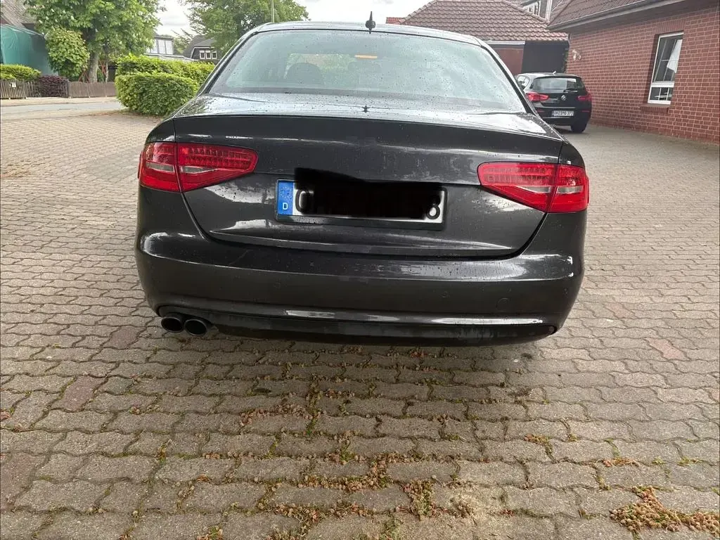 Gebraucht Audi A4 190 PS (139 kW) 2014 Grau Limousine