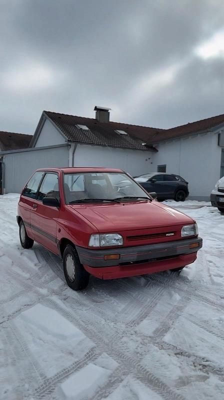 Gebraucht Mazda 121 54 PS (39 kW) 1989 Rot Kleinwagen