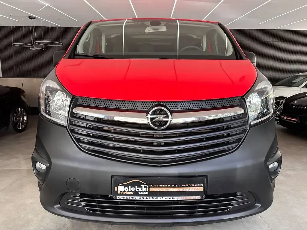 Gebraucht Opel Vivaro 125 PS (91 kW) 2018 Rot Van / Kleinbus