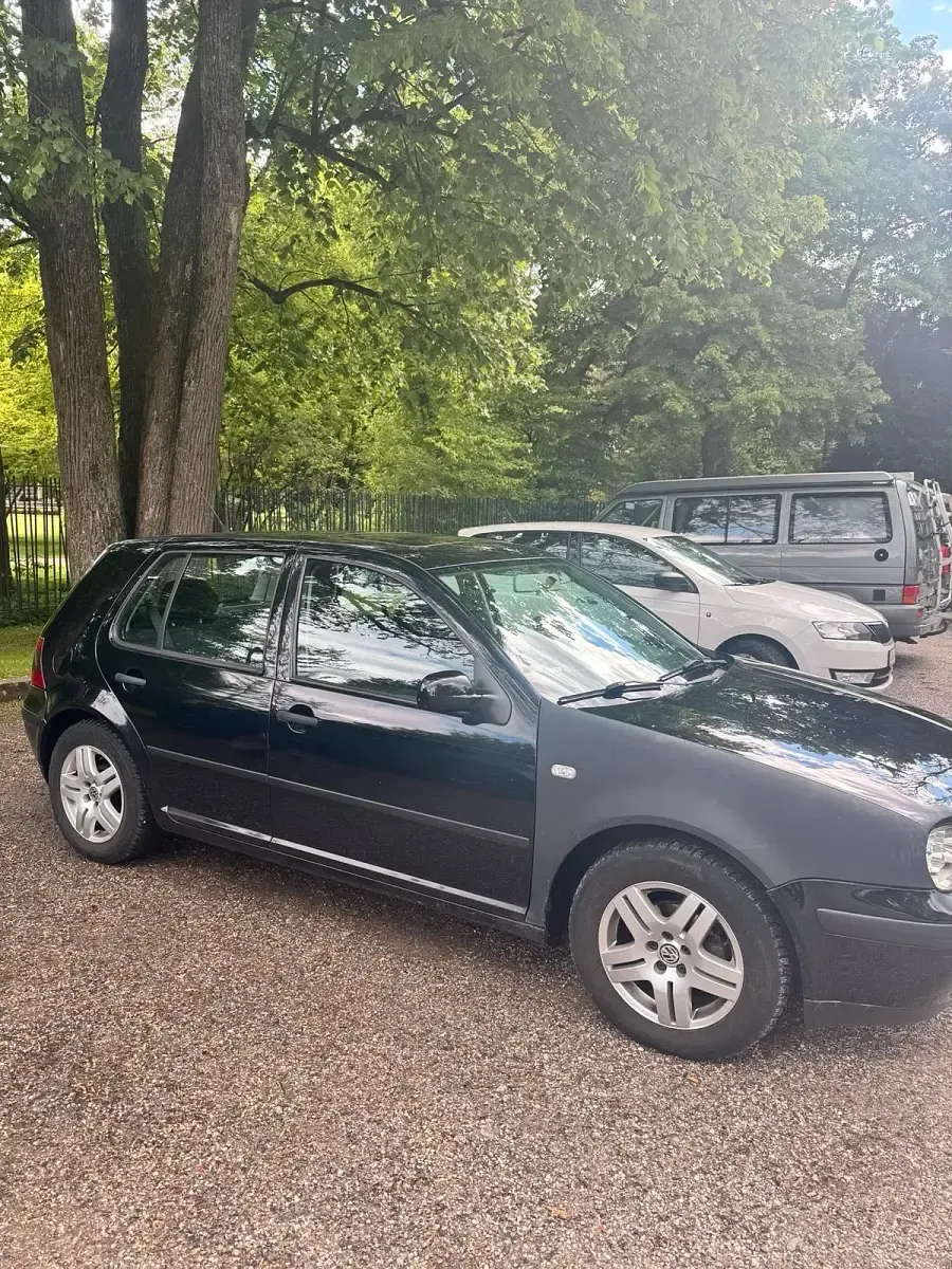 Brugt VW Golf IV 105 HK (77 kW) 2001 Sort Hatchback
