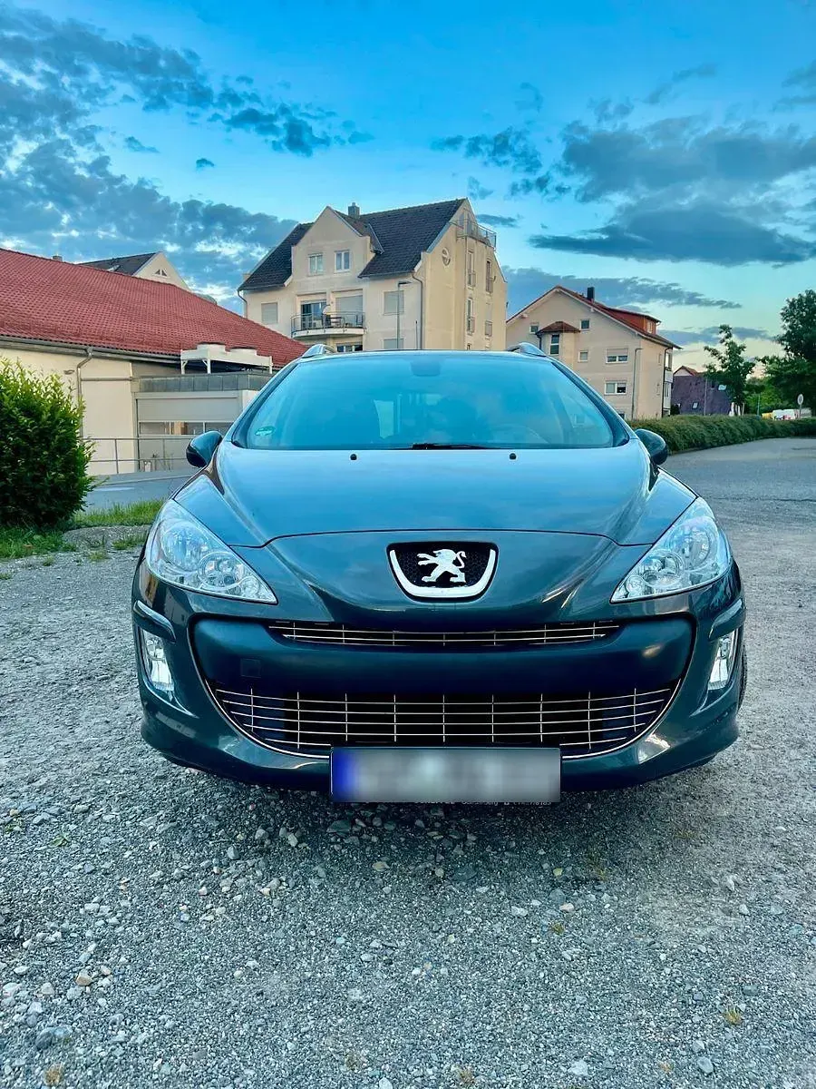 Gebraucht Peugeot 308 SW Premium 120 PS (88 kW) 2010 Grau Kombi