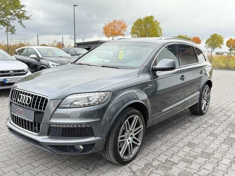 Grau Gebraucht 2011 Audi Q7 S-Line SUV | 18.900 € (Etwas zu teuer) - Bild 1/4