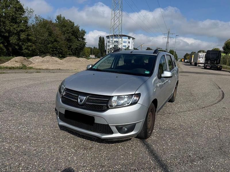 Silber Gebraucht 2013 Dacia Logan MCV Prestige Kombi | 2.999 € (Superpreis) - Bild 1/4