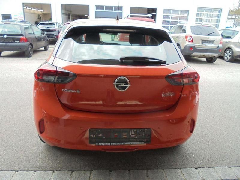 Używany Opel Corsa-e Edition 100 kW (136 KM) 2022 Pomarańczowy Hatchback