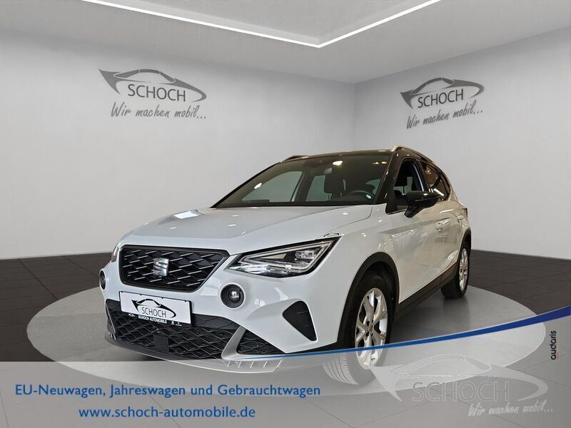 Weiß Gebraucht 2024 Seat Arona FR SUV | 19.450 € (Fairer Preis) - Bild 1/4