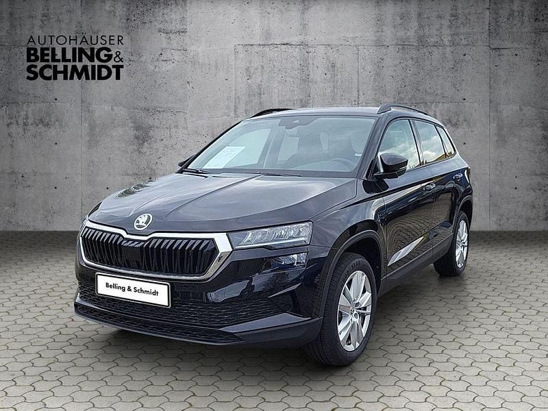 Schwarz Gebraucht 2024 Skoda Karoq Selection SUV | 27.770 € (Superpreis) - Bild 1/4