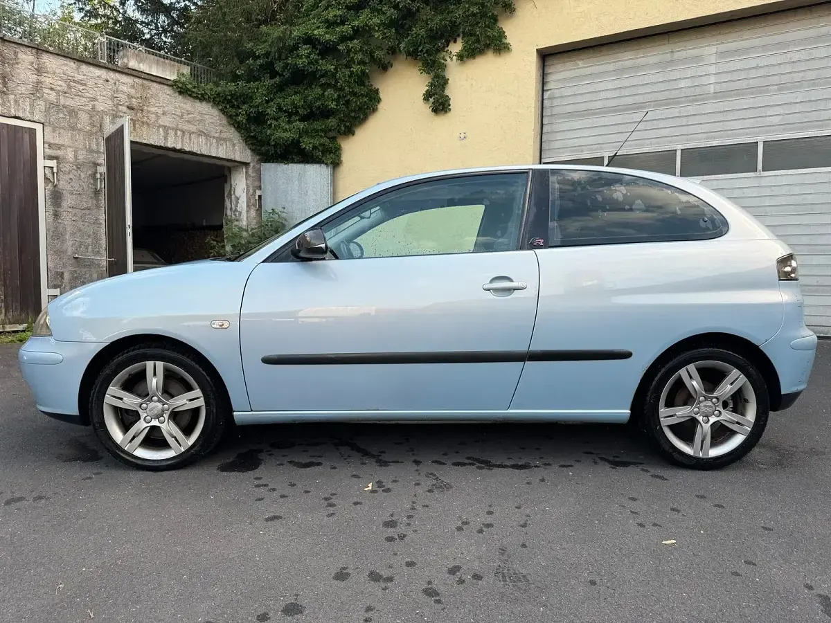 Gebraucht Seat Ibiza 131 PS (96 kW) 2005 Blau Kleinwagen