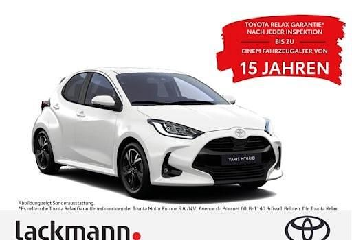 Weiss Neu 2025 Toyota Yaris Hybrid Limousine | 23.589 € (Superpreis) - Bild 1/4