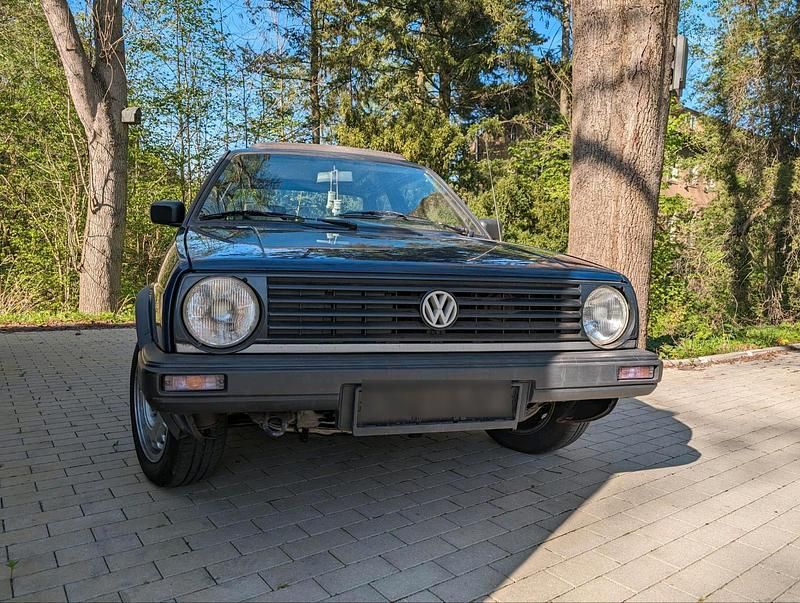 Blau Gebraucht 1990 VW Jetta Coupé | 2.750 € - Bild 1/4