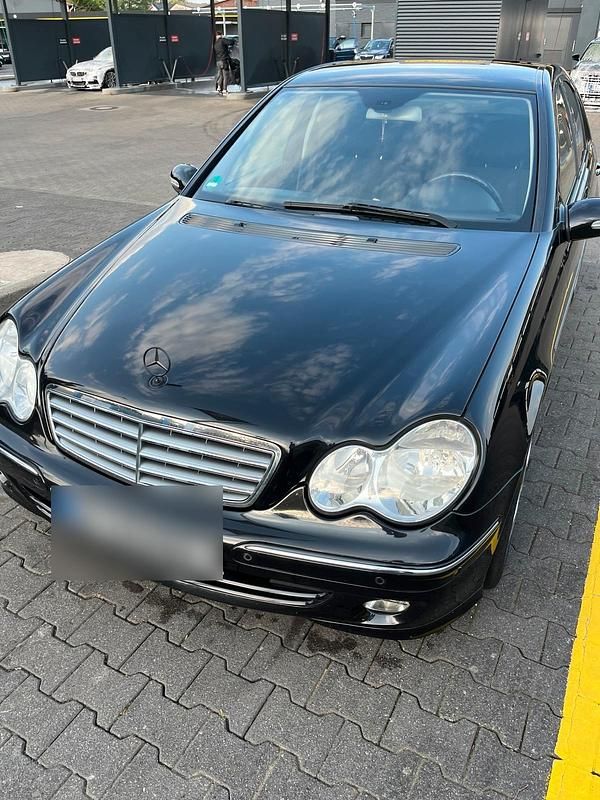 Gebraucht Mercedes C230 Elegance 204 PS (150 kW) 2005 Schwarz Limousine