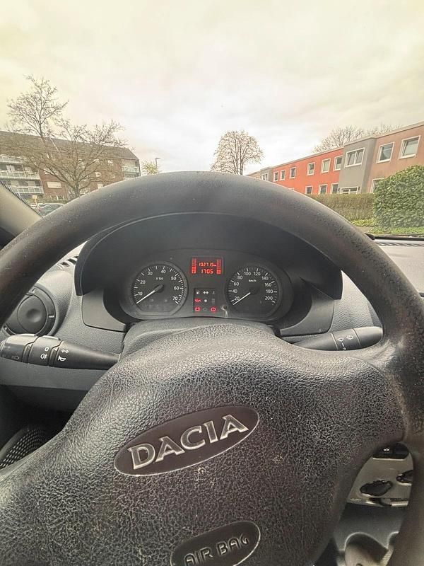 Second-hand Dacia Logan 75 CP (55 kW) 2010 Roșu Berlinǎ