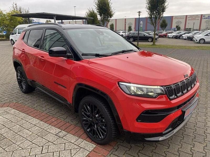 Gebraucht Jeep Compass 131 PS (96 kW) 2024 Rot SUV