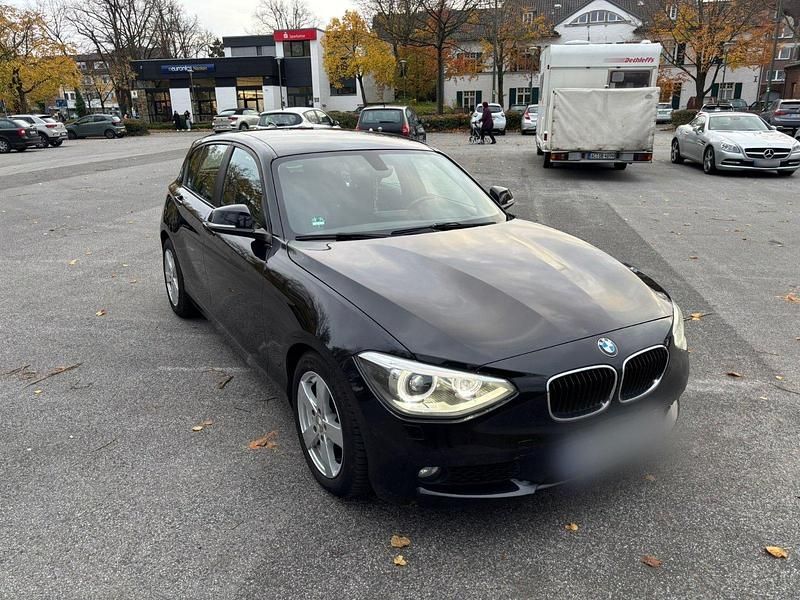 Gebraucht BMW 116 116 PS (85 kW) 2012 Schwarz Kleinwagen