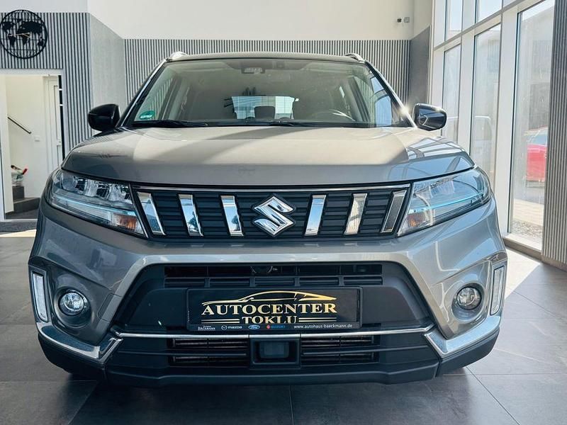 Gebraucht Suzuki Vitara Comfort+ 129 PS (94 kW) 2021 Grau SUV