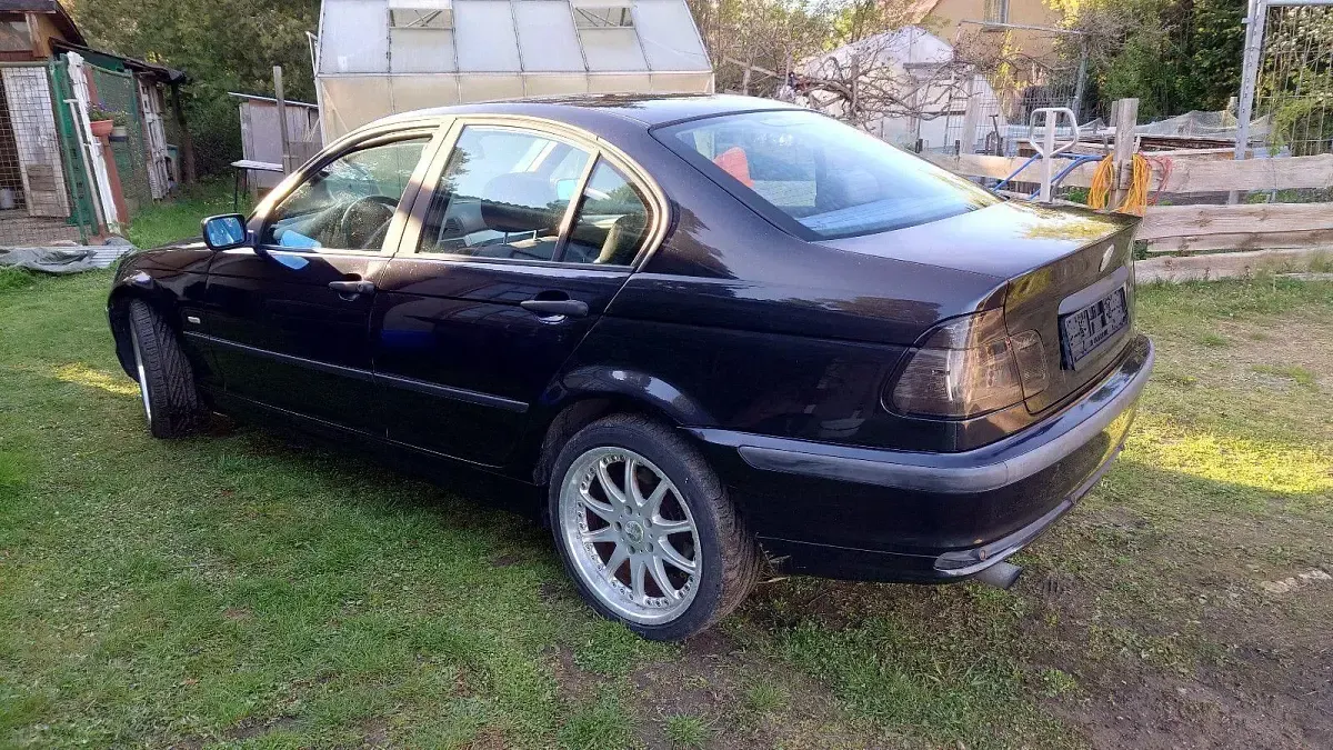 Gebraucht BMW 316 105 PS (77 kW) 2000 Schwarz Limousine