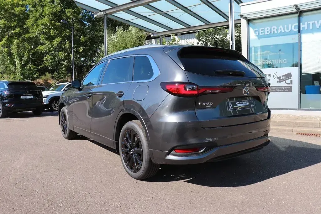 Neu Mazda CX-80 Homura-Line 254 PS (186 kW) 2026 Machine grey SUV