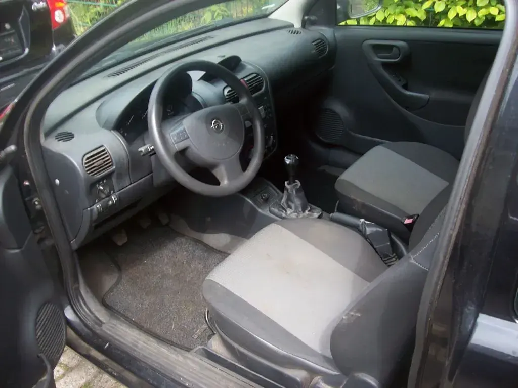 Gebraucht Opel Corsa 60 PS (44 kW) 2005 Schwarz Kleinwagen