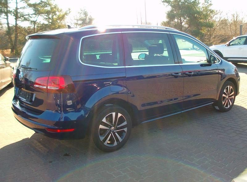 Gebraucht VW Sharan IQ Drive 150 PS (110 kW) 2019 Blau Van / Kleinbus