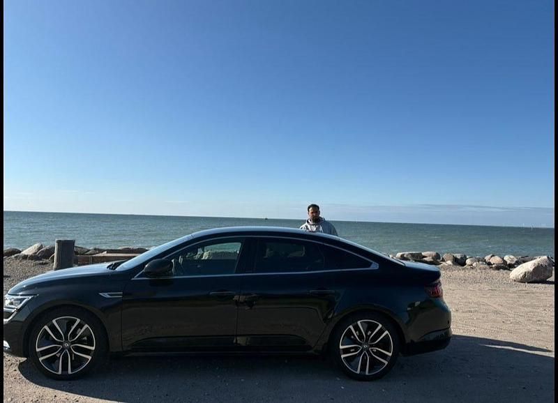 Schwarz Gebraucht 2018 Renault Talisman Elysee Limousine | 19.900 € (Teuer) - Bild 1/4