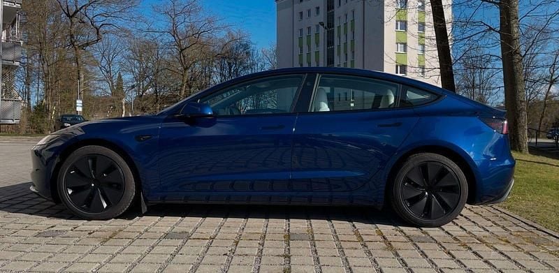 Gebraucht Tesla Model 3 366 kW (498 PS) 2023 Blau Limousine