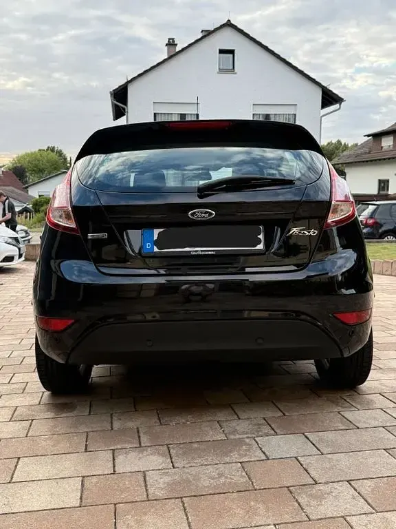 Gebraucht Ford Fiesta SYNC Edition 101 PS (74 kW) 2015 Schwarz Kleinwagen