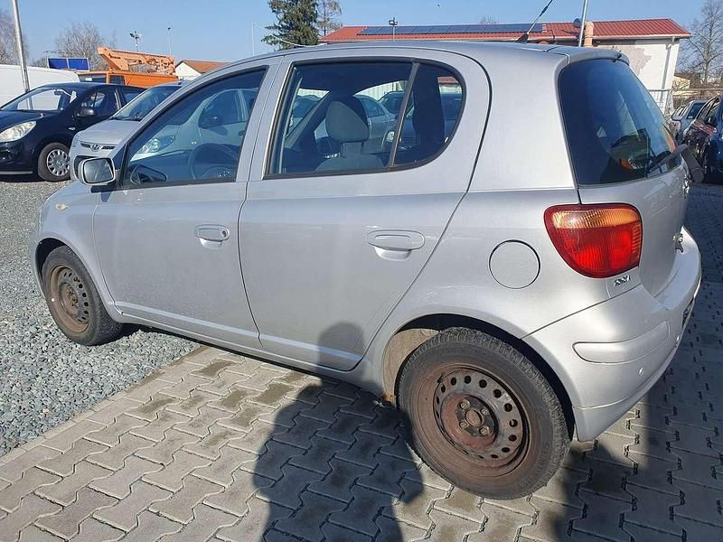 Gebraucht Toyota Yaris Sol 87 PS (63 kW) 2005 Silver mica metallic Kleinwagen