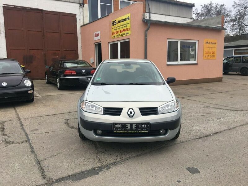 Grau metallic Gebraucht 2003 Renault Mégane II Limousine | 1.850 € (Fairer Preis) - Bild 1/4