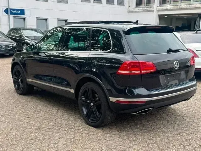 Gebraucht VW Touareg Terrain Tech 262 PS (192 kW) 2015 Schwarz SUV