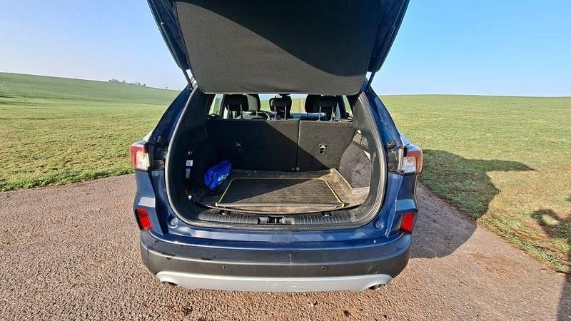 Gebraucht Ford Kuga Titanium 190 PS (139 kW) 2020 Blau SUV