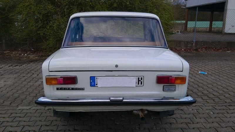 Gebraucht Lada 1200 60 PS (44 kW) 1983 Weiß Limousine
