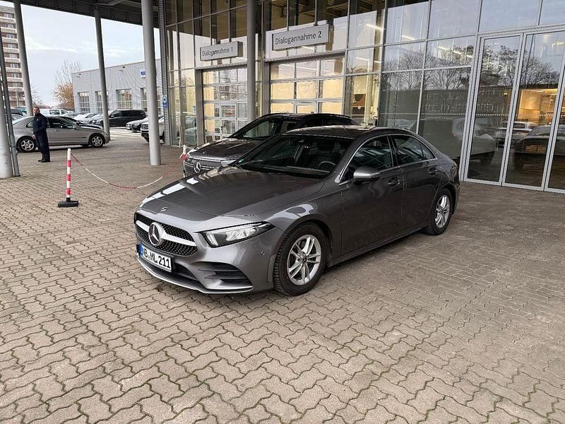 Gebraucht Mercedes A200 150 PS (110 kW) 2020 Grau Limousine