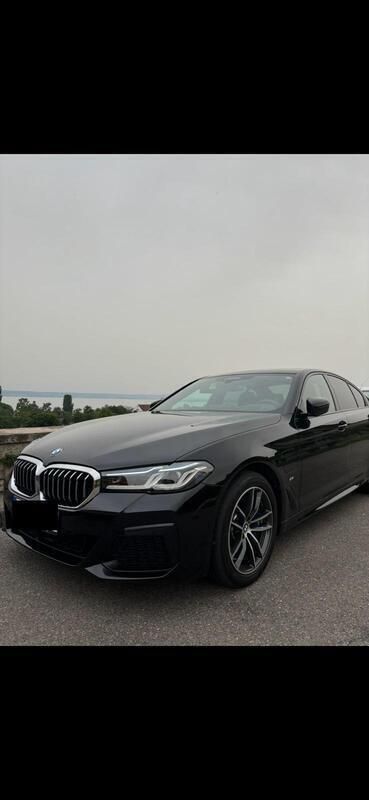 Schwarz Gebraucht 2020 BMW 545e M Sport Limousine | 39.299 € (Superpreis) - Bild 1/4