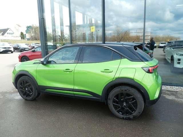 Gebraucht Opel Mokka-e 100 kW (136 PS) 2022 Grün (mamba green met) SUV