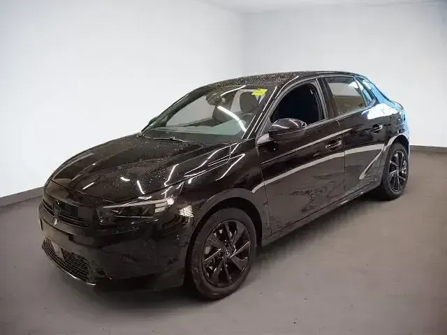 Używany Opel Corsa 101 KM (74 kW) 2025 Czarny Hatchback