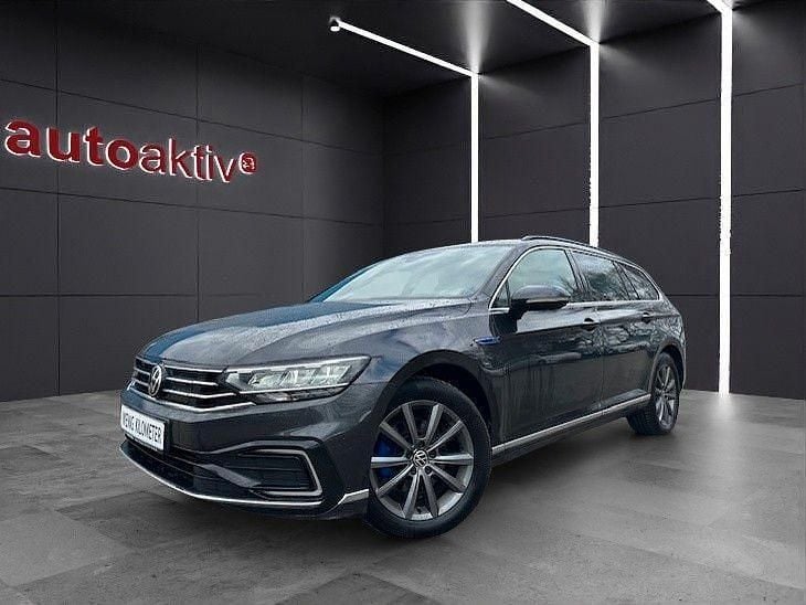 Gebraucht VW Passat GTE 156 PS (114 kW) 2021 Mangangrau Kombi